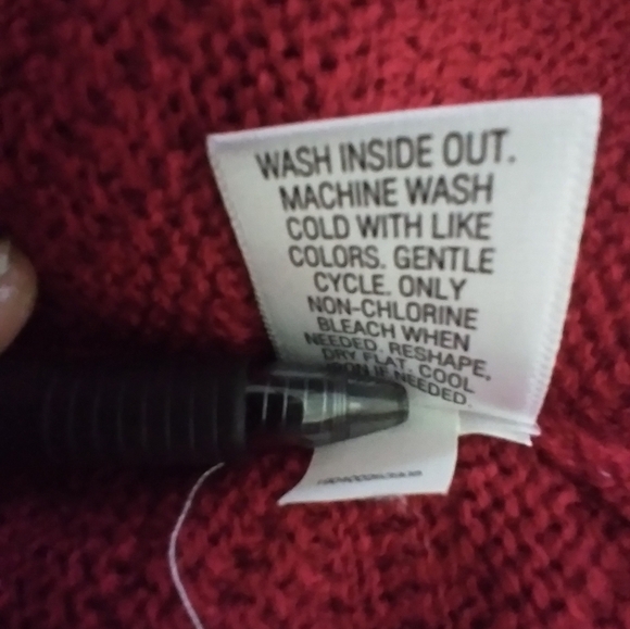 Dana Buchman red cowel neck sweater with buckle medium - Picture 3 of 12